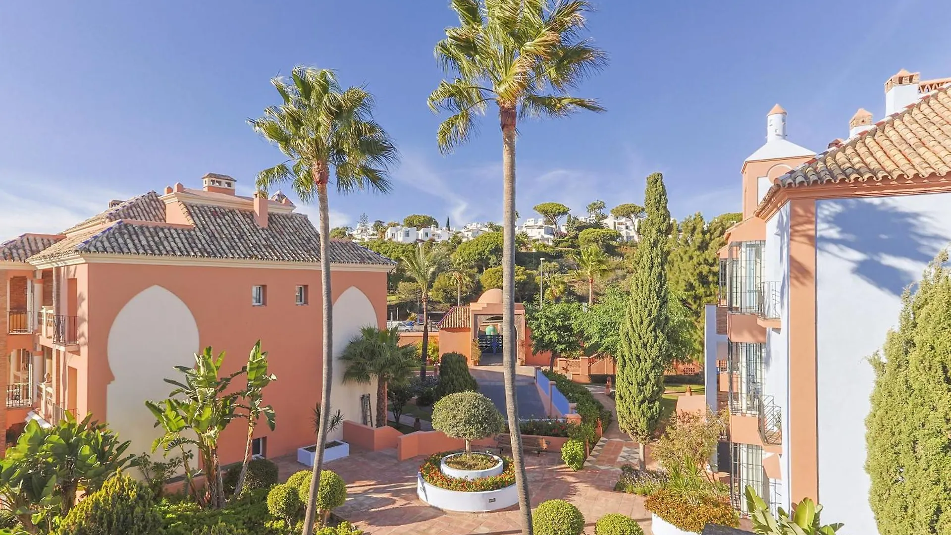La Perla Daire Casares